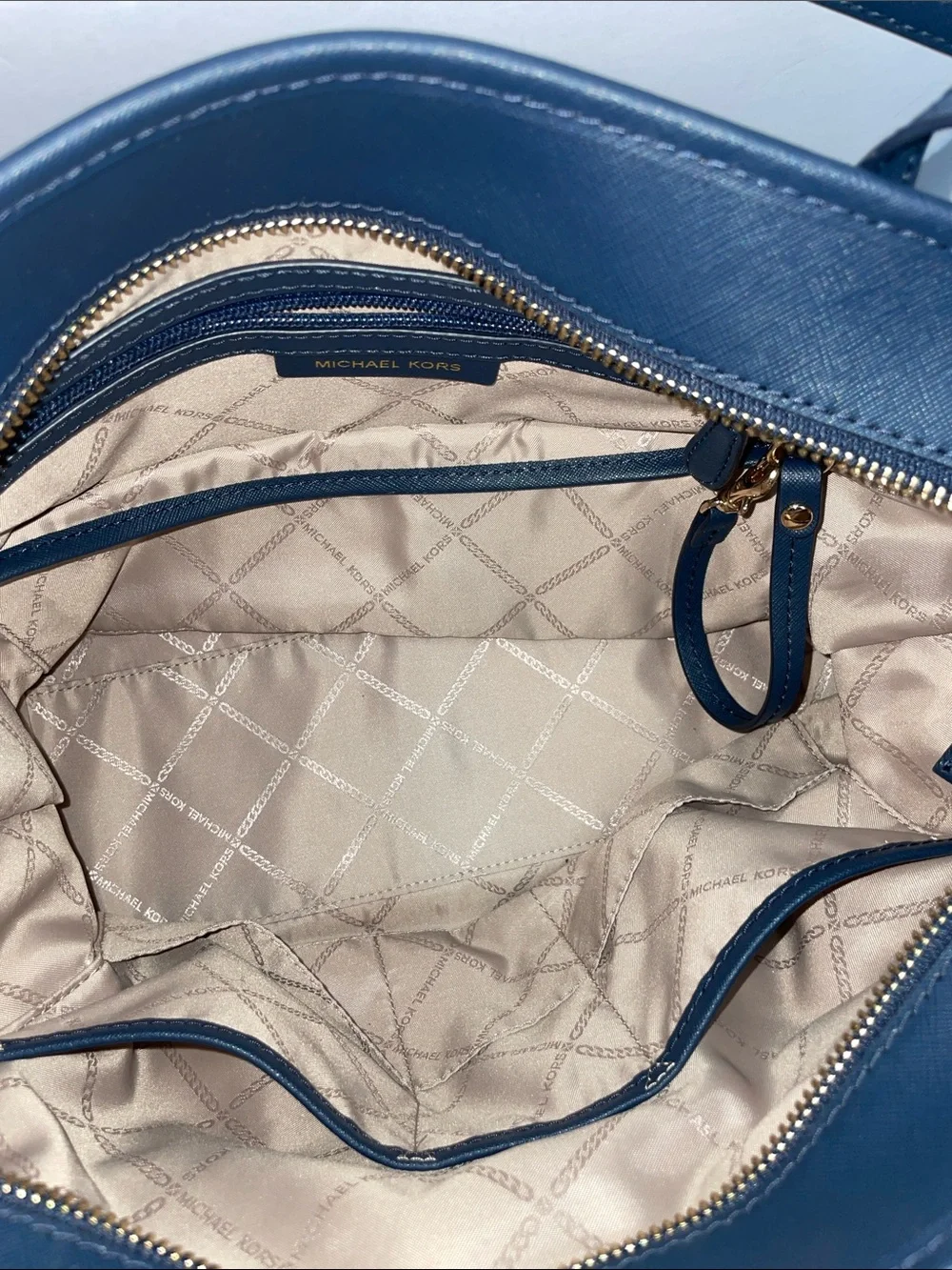 Michael Kors ‘Eva’ Small Zip Tote